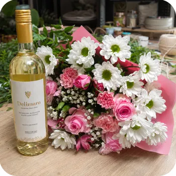 Pastel Bouquet with Delimaro White Wine