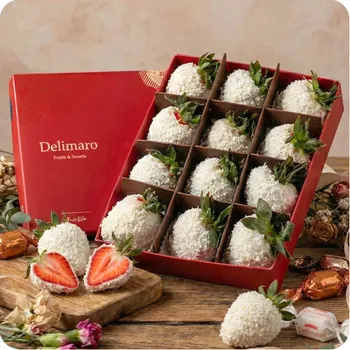 Strawberries in White Chocolate with Coconut Topping