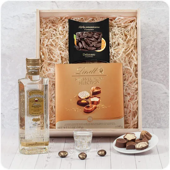 Connoisseur's gold with engraving